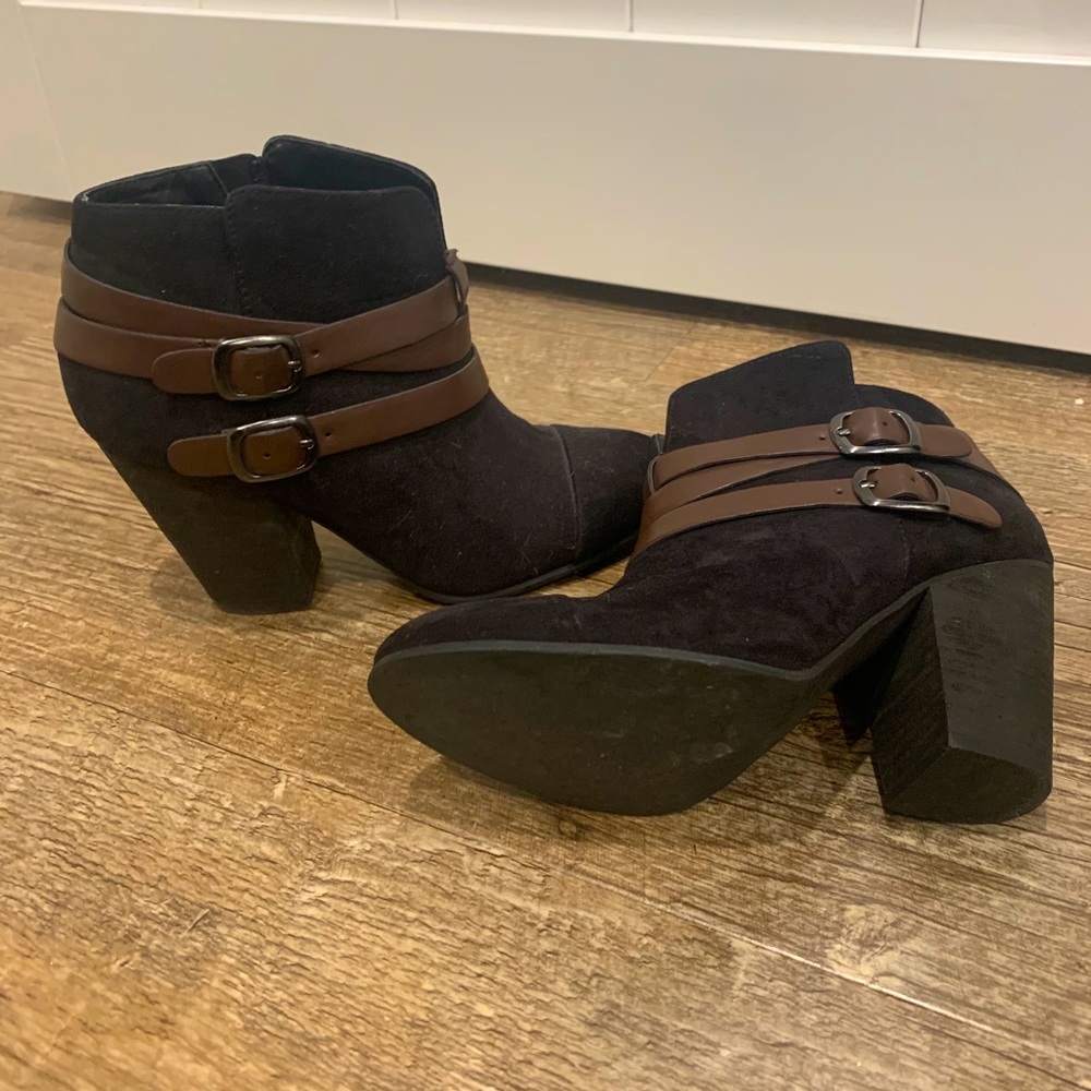Carlos Black / Brown Suede Booties Size 7.5